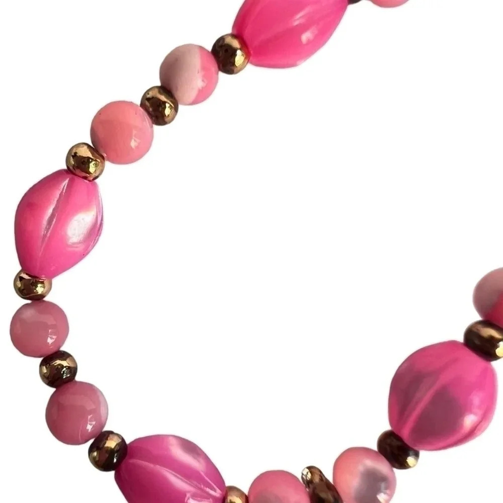 NWOT VINTAGE PINK MOTHER-OF-PEARL NECKLACE - 18 inches - Picture 3 of 3